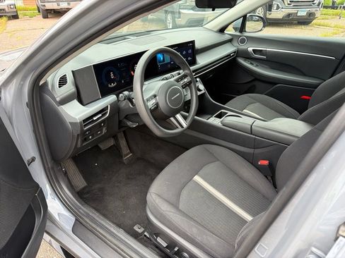 Used 2024 Hyundai Sonata SEL FWD image 10