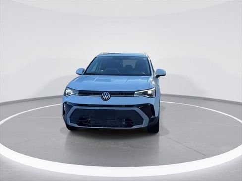 New 2026 Volkswagen Taos SE AWD/4WD image 3