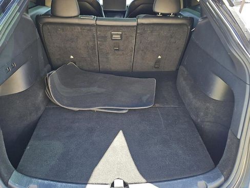 Used 2022 Tesla Model Y Long Range image 29