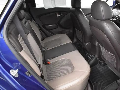 Used 2011 Hyundai Tucson GLS FWD image 18