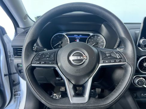 Used 2024 Nissan Sentra SV FWD image 15
