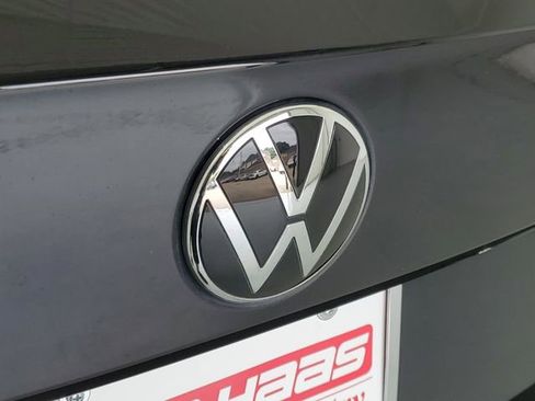 Used 2022 Volkswagen Taos S AWD/4WD image 8