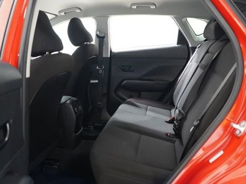 Used 2025 Hyundai Kona SEL image 30