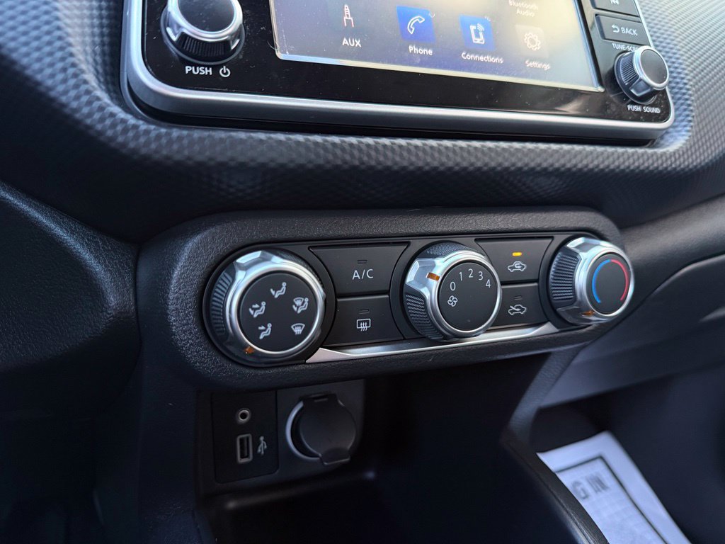 Used 2025 Nissan Kicks Play S FWD image 18