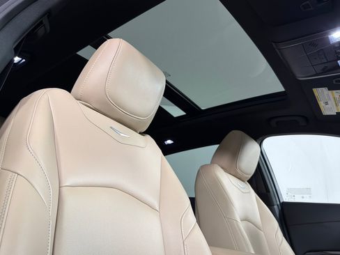Used 2024 Cadillac XT4 Luxury FWD image 16