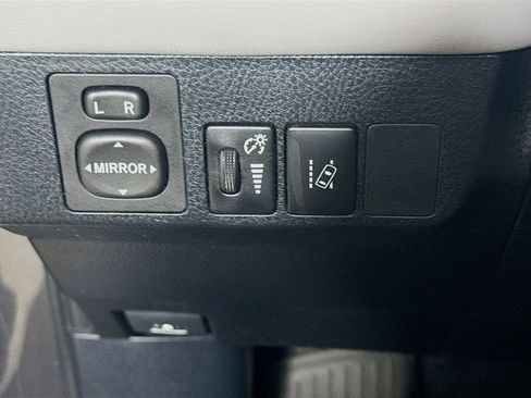 Certified 2018 Toyota RAV4 XLE image 10