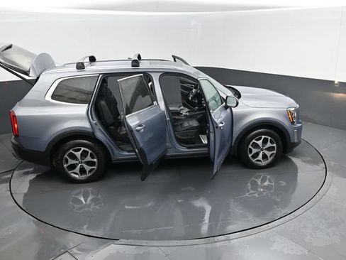 Used 2020 Kia Telluride EX AWD/4WD image 33