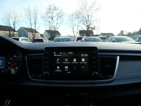 Used 2019 Kia Rio S w/ Technology Package image 13