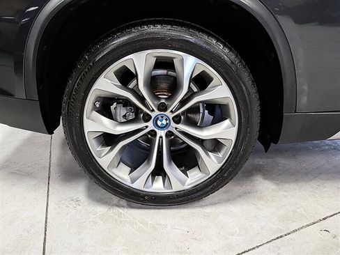 Used 2018 BMW X5 xDrive40e AWD/4WD image 13