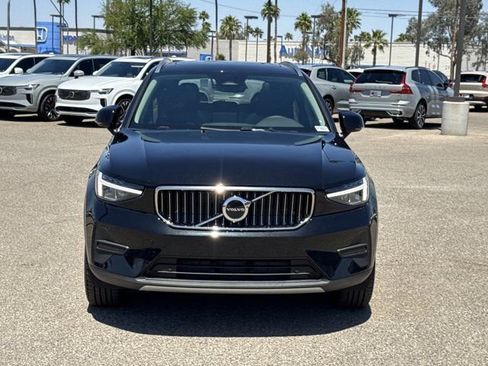 New 2025 Volvo XC40 B5 Core w/ Protection Package Premier AWD/4WD image 2