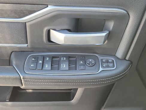 Used 2024 RAM 2500 Big Horn w/ Bed Utility Group image 24