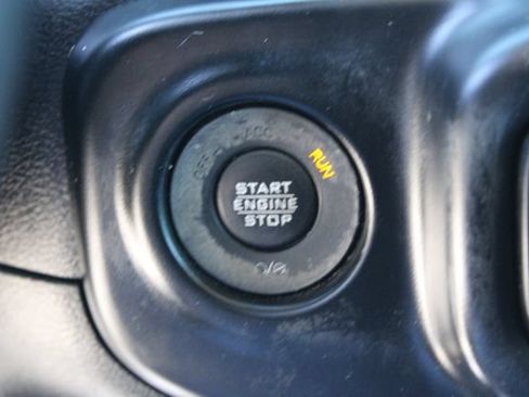 Used 2022 Jeep Wrangler Unlimited Sport AWD/4WD image 21