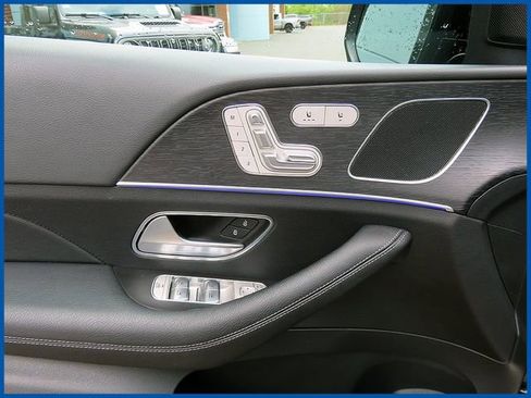 Used 2024 Mercedes-Benz GLE 350 4MATIC image 12