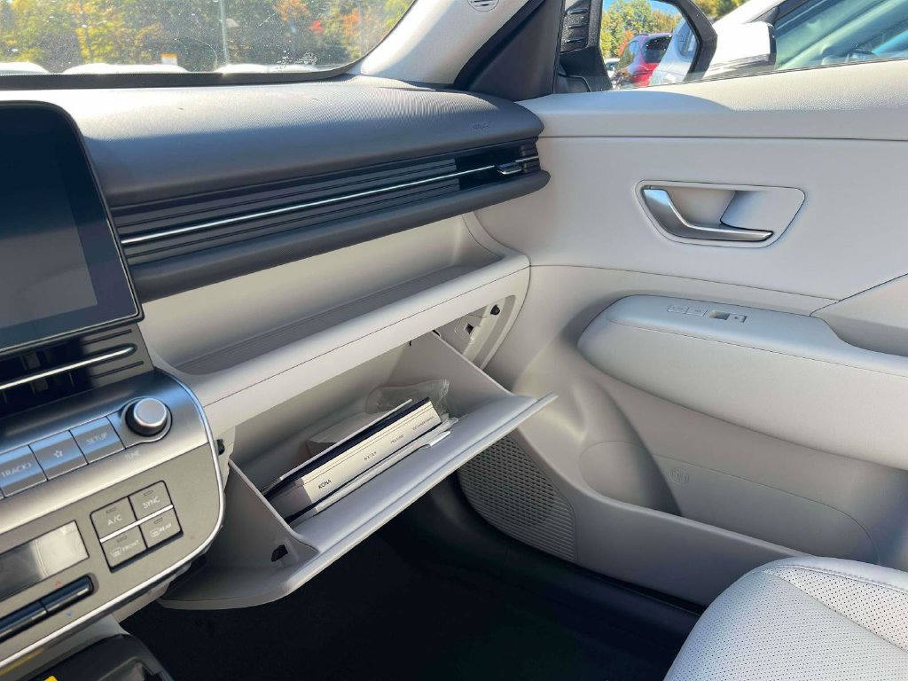 New 2027 Hyundai Kona SEL Premium AWD/4WD image 14
