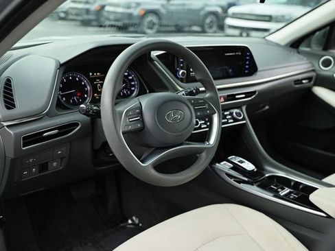 Used 2023 Hyundai Sonata SEL FWD image 17