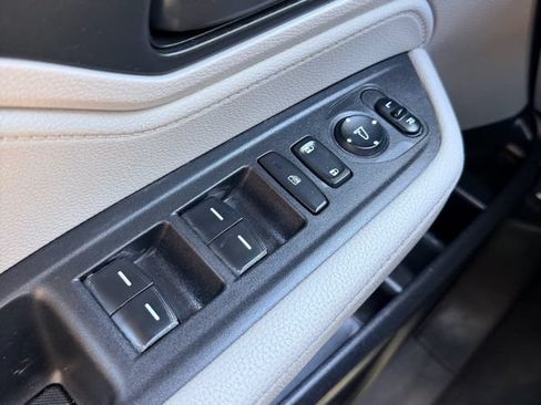 Used 2019 Honda Odyssey EX image 25