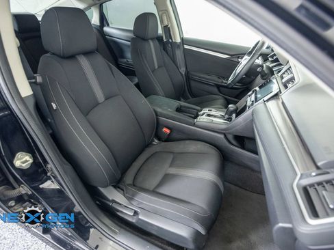 Used 2019 Honda Civic EX image 42