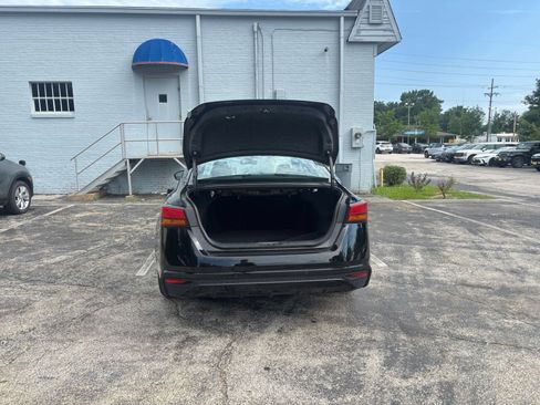 Used 2025 Nissan Altima 2.5 SV FWD image 32
