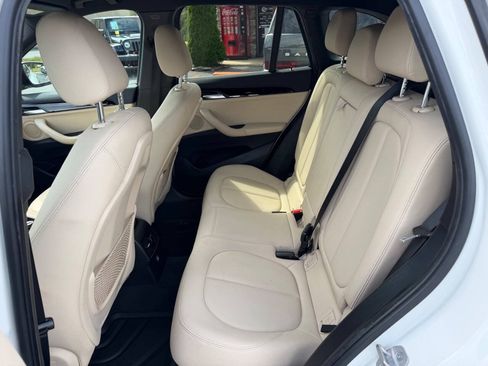 Used 2018 BMW X1 xDrive28i AWD/4WD image 22