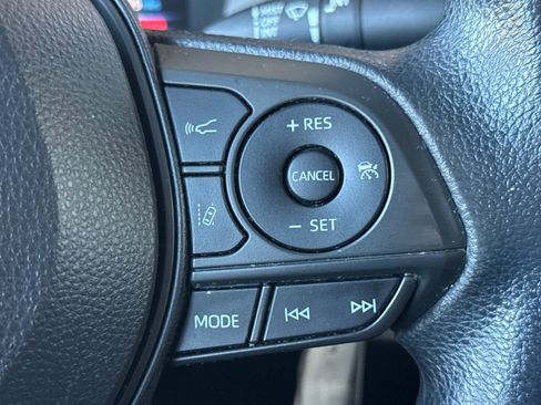 Used 2021 Toyota Corolla LE w/ Carpet Mat Package (TMS) image 26