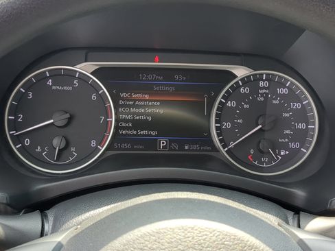 Used 2024 Nissan Sentra SV FWD image 19