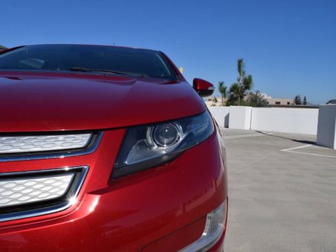 Used 2013 Chevrolet Volt Premium w/ Premium Trim Package image 6