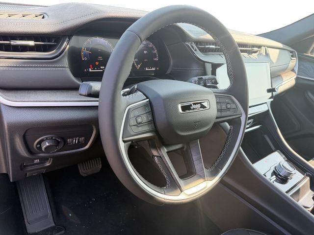 New 2026 Jeep Grand Cherokee Altitude AWD/4WD image 13