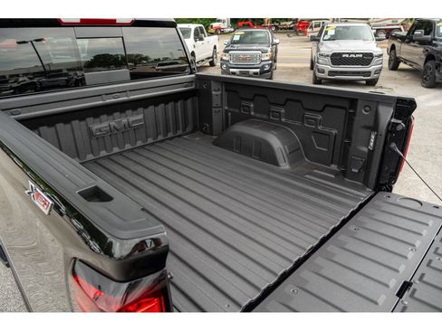New 2026 GMC Sierra 1500 SLT w/ SLT Premium Plus Package AWD/4WD image 34