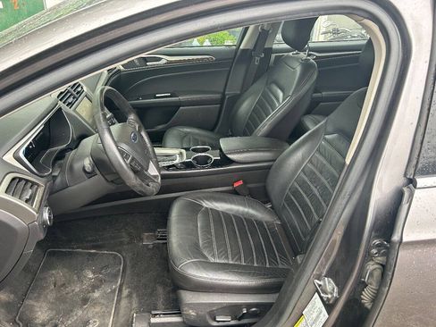 Used 2013 Ford Fusion SE FWD image 13