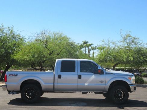 Used 2012 Ford F250 XLT w/ XLT Premium Pkg AWD/4WD image 3