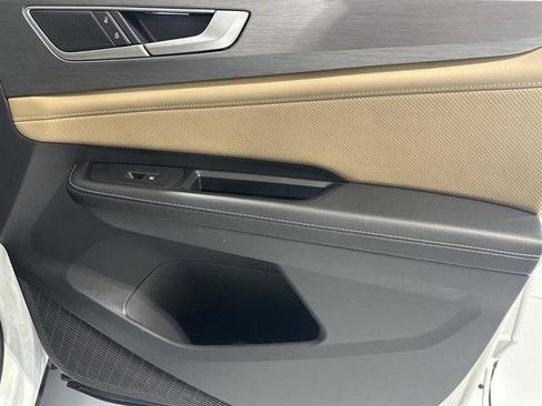 Certified 2024 Volkswagen Atlas Cross Sport SE image 33