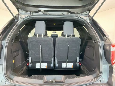 Used 2019 Ford Explorer XLT w/ Class III Trailer Tow Package FWD image 25