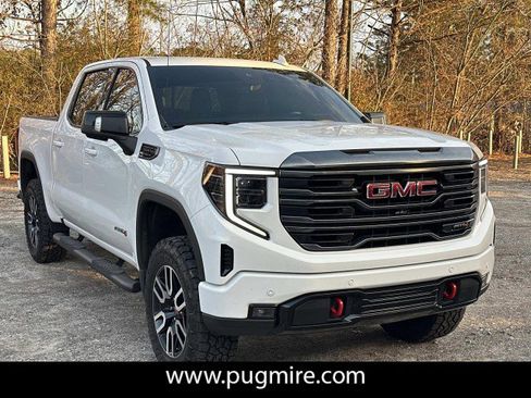 Used 2022 GMC Sierra 1500 AT4 w/ AT4 Premium Package image 1