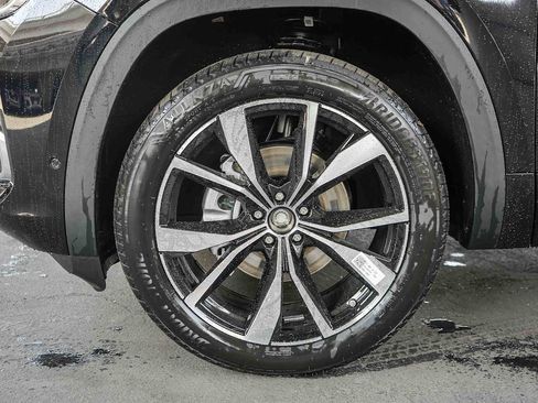New 2026 Volkswagen Atlas Cross Sport SEL Premium R-Line AWD/4WD image 11
