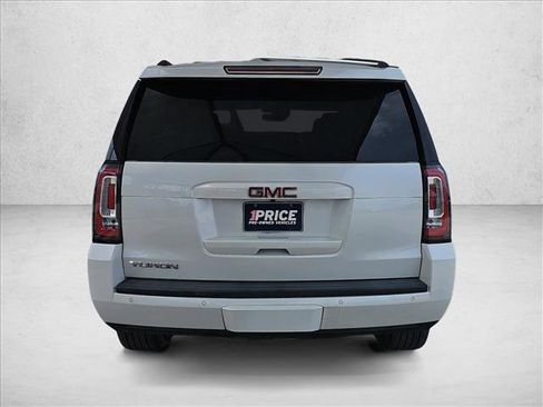 Used 2019 GMC Yukon SLT w/ HD Trailering Package image 4