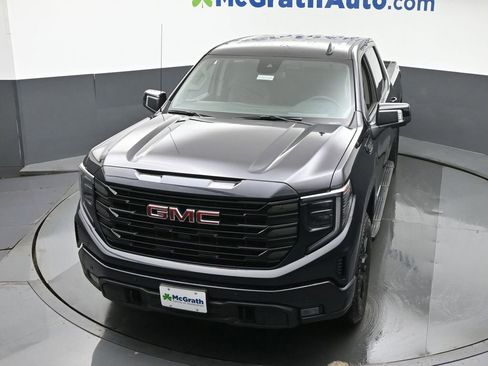 New 2026 GMC Sierra 1500 Elevation image 22