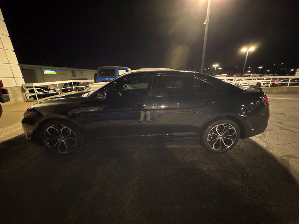 Used 2015 Ford Taurus SHO w/ Equipment Group 401A AWD/4WD image 10