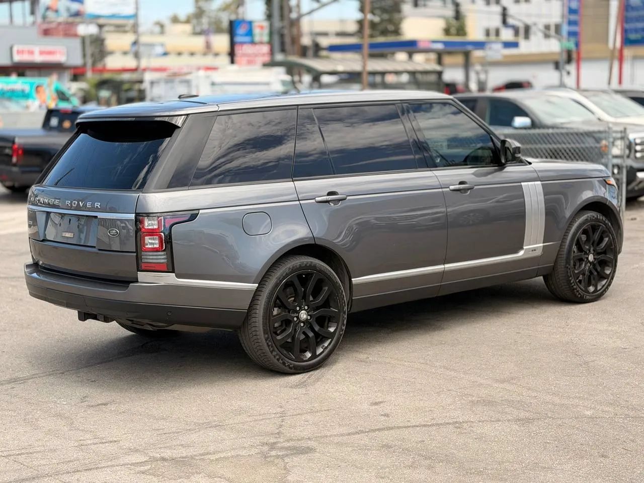 Used 2015 Land Rover Range Rover Long Wheelbase Supercharged AWD/4WD image 18
