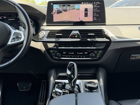 Certified 2023 BMW M550i xDrive w/ Executive Package AWD/4WD image 18