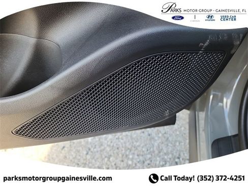 New 2025 Hyundai Tucson SEL image 16