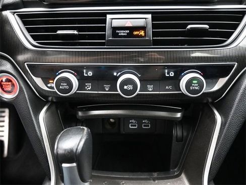 Used 2022 Honda Accord Sport image 9