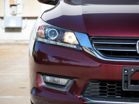 Used 2015 Honda Accord Sport image 21