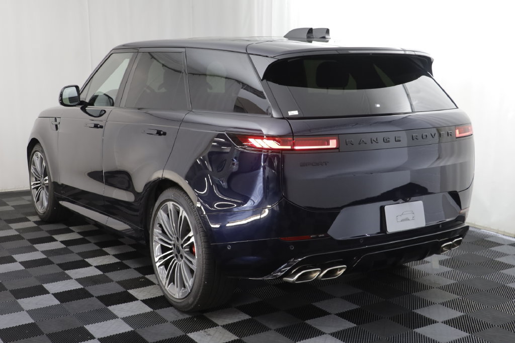 Certified 2026 Land Rover Range Rover Sport Dynamic SE AWD/4WD image 16