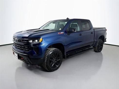 Used 2023 Chevrolet Silverado 1500 LT Trail Boss w/ Protection Package image 5