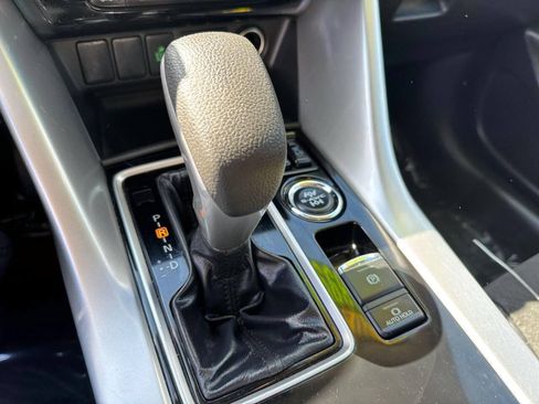 Used 2024 Mitsubishi Eclipse Cross SE AWD/4WD image 3