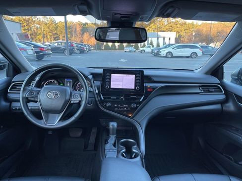 Certified 2024 Toyota Camry SE w/ Convenience Package image 8