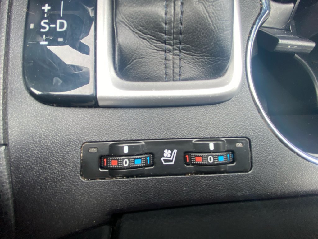 Used 2018 Toyota Highlander Limited AWD/4WD image 24