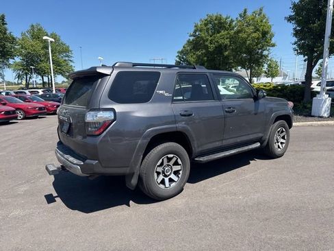 Used 2019 Toyota 4Runner TRD Off-Road Premium AWD/4WD image 12