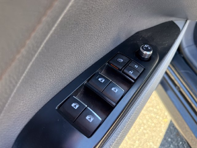 Used 2018 Toyota Camry XLE FWD image 20