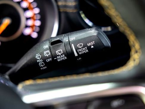 Used 2023 Jeep Wrangler Unlimited Sahara AWD/4WD image 22